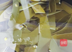 玉米海带排骨汤的做法图解2