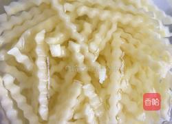 爆炒土豆热狗丝的做法图解3