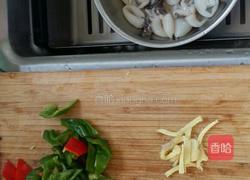 酱爆墨鱼仔的做法图解1