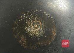 红青椒爆炒火焙鱼的做法图解3