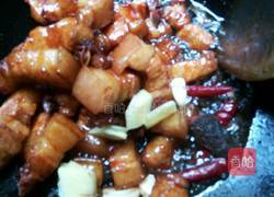 鹌鹑蛋红烧肉的做法图解7