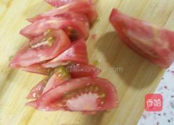 肉片番茄汤的做法图解2