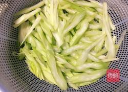 西芹炒肉丝的做法图解5