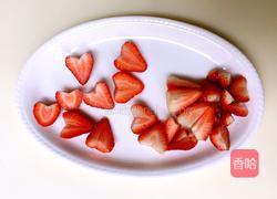 草莓牛奶冰棒的做法图解2