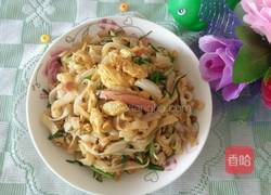 韭香炒河粉的做法图解7