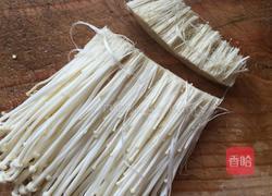 清炒肉片金针菇的做法图解2