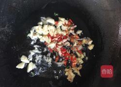 酸胡萝卜炒鸭珍的做法图解6