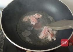 芹菜炒肉的做法图解3