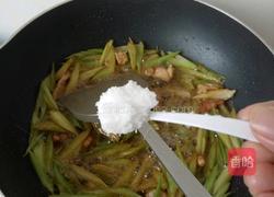 芹菜炒肉的做法图解6