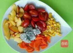 蔬菜水果沙拉的做法图解3