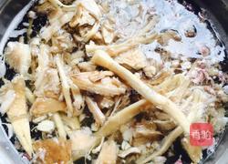 煮鸡纵菌的做法图解4