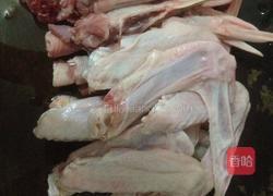 卤水鸭爪的做法图解1