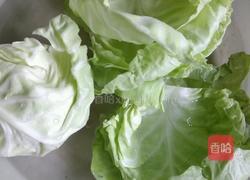 白菜包肉的做法图解1