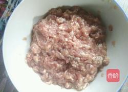 白菜包肉的做法图解2