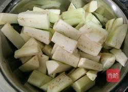 蒜烧茄子的做法图解1