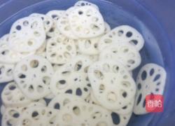 清炒藕片的做法图解1