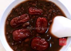 黑豆黑米红枣粥的做法图解5