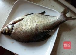 糖醋鳊鱼的做法图解2