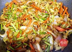 什锦炒面的做法图解1