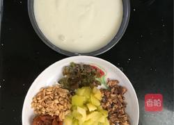 炒酸奶的做法图解1