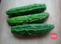 苦瓜炒鸡蛋的做法图解2