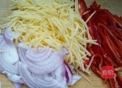 红椒土豆丝的做法图解1