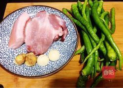 生爆盐煎肉的做法图解1