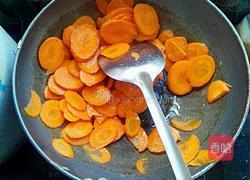 胡萝卜炒火腿的做法图解4