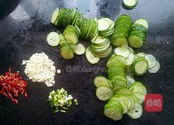 搅拌黄瓜的做法图解2