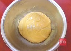 广式莲蓉蛋黄月饼的做法图解5