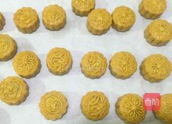 广式莲蓉蛋黄月饼的做法图解18