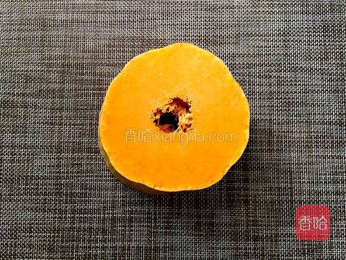 南瓜洗干净削皮去瓤