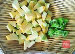 素焖南瓜的做法图解1