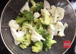 双花炒肉片的做法图解2