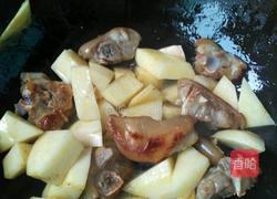土豆猪蹄的做法图解4