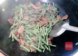 豇豆炒肉片的做法图解7