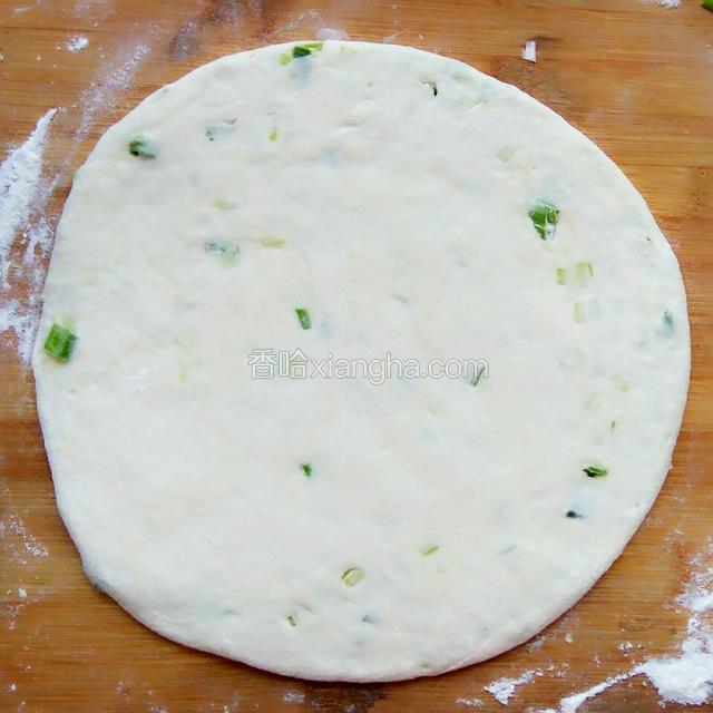 擀成饼，醒5分钟再烙