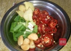 腊肠炒干笋的做法图解3