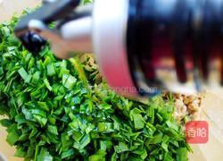 猪肉韭菜水饺的做法图解5