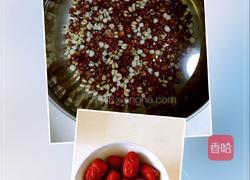 红豆薏米红枣粥的做法图解1
