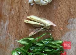 红椒豆腐丝的做法图解1