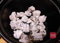 排骨杂粮菌汤的做法图解4
