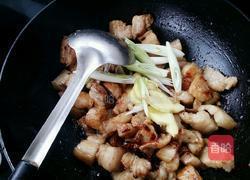 焦糖啤酒红烧肉的做法图解3