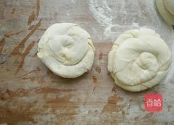 家常烙油饼 家常糖油饼 家常葱油饼 家常油酥饼的做法图解5