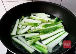红辣椒酱拌丝瓜的做法图解4