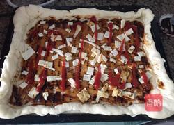 腊肉蔬菜披萨的做法图解3