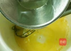 戚风蛋糕(五寸爱心)的做法图解5