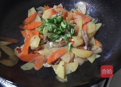 胡萝卜土豆肉片的做法图解7