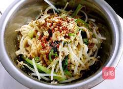 油泼棍棍面的做法图解8