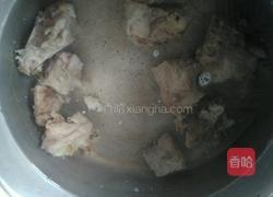 胡萝卜冬瓜骨头汤的做法图解5